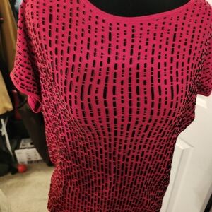 Chic Black and Red Women's Short Sleeve Top